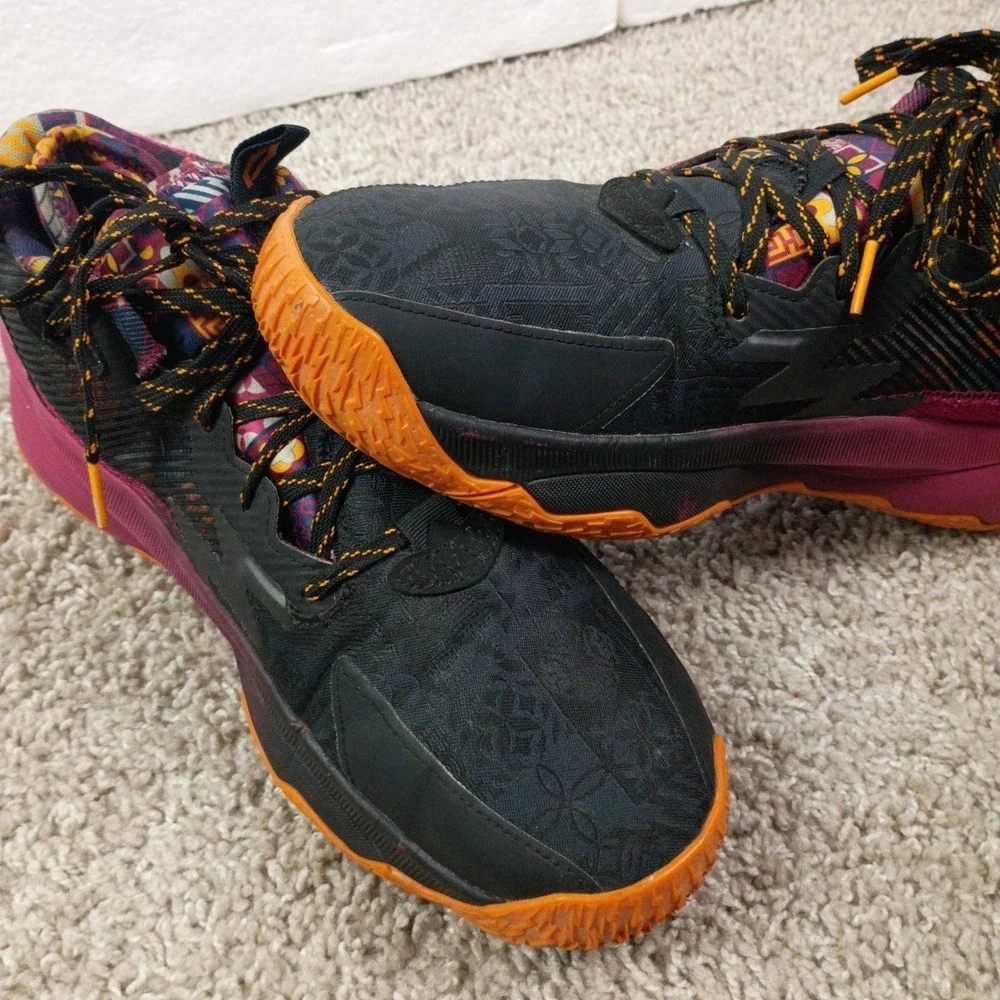 Adidas Mens 9.5 Dame 8 CNY Chinese New Year Basketball Shoes Athletic GW1816